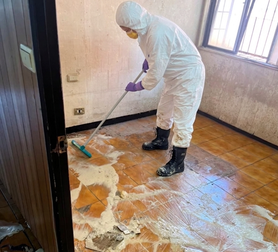 推開門的瞬間是沉重的死亡 遺屋整理師的第一線故事