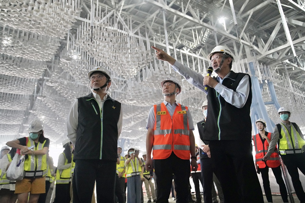 交通部長陳世凱視察第三航廈 期許桃園機場成為東亞樞紐機場
