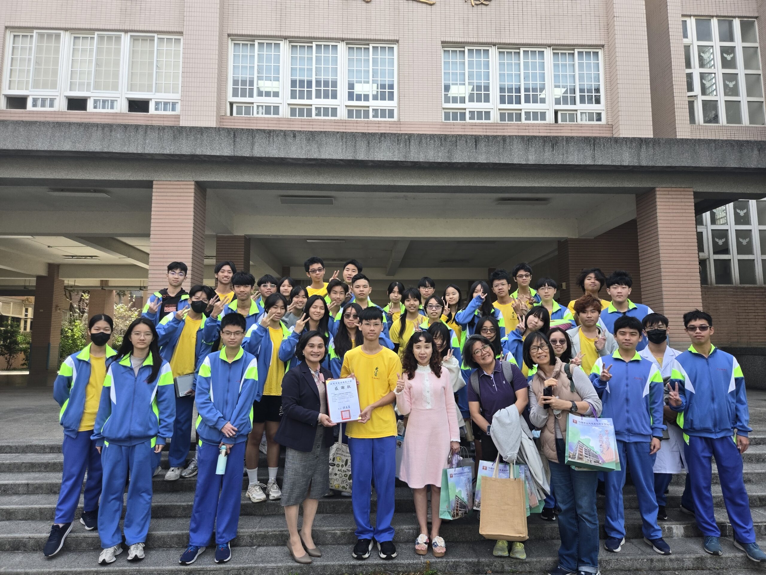 武陵高中學子化身導覽員自製影片 引領學童認識桃園「埤塘文化」