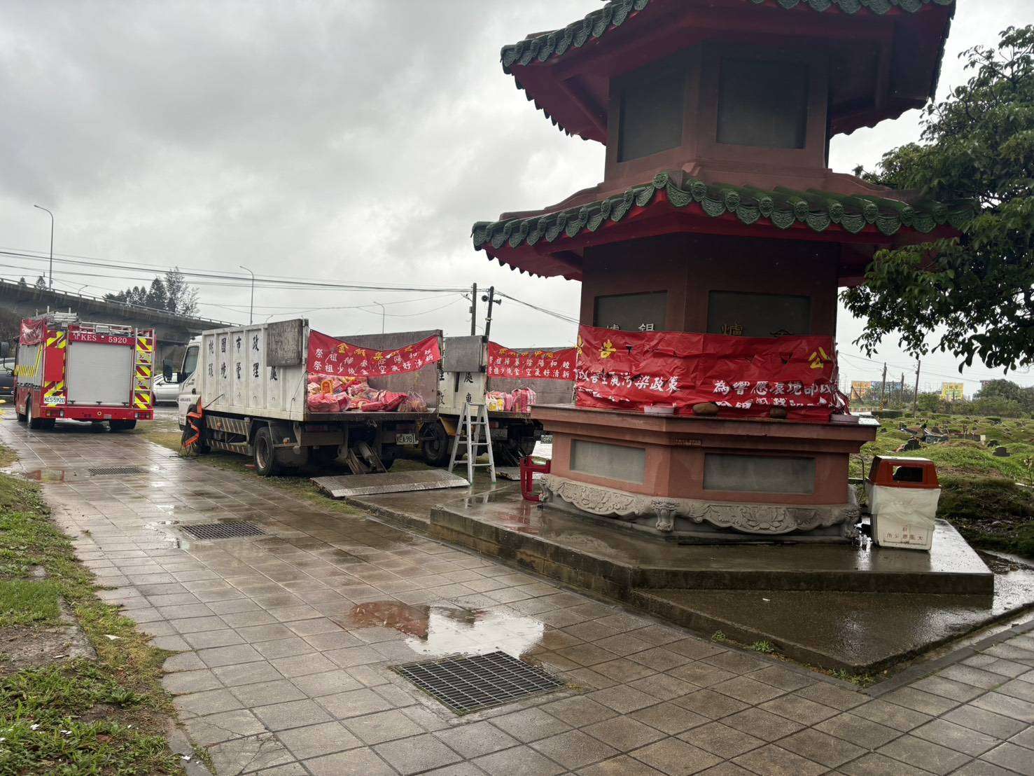 桃園清明節多管齊下紓解掃墓人潮 遠在他鄉也可靠「這招」祭拜