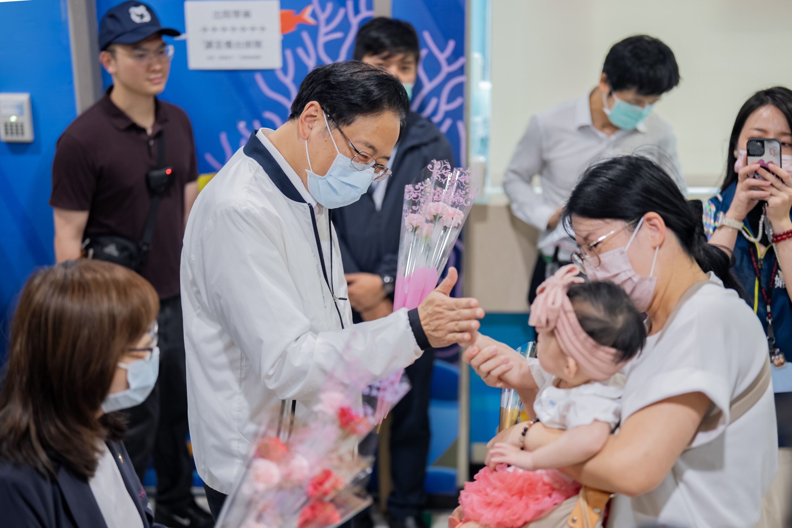 桃園婦幼福利再升級！張善政長庚送暖 每年萬名新生兒受惠