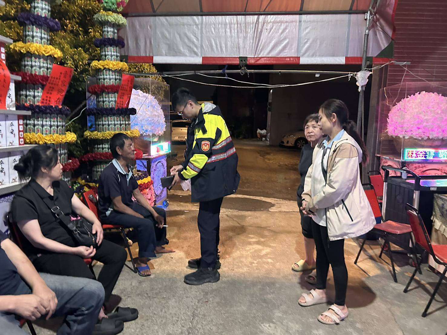 超商消費弄丟皮夾！大園警民接力「宅配」送返失主身邊