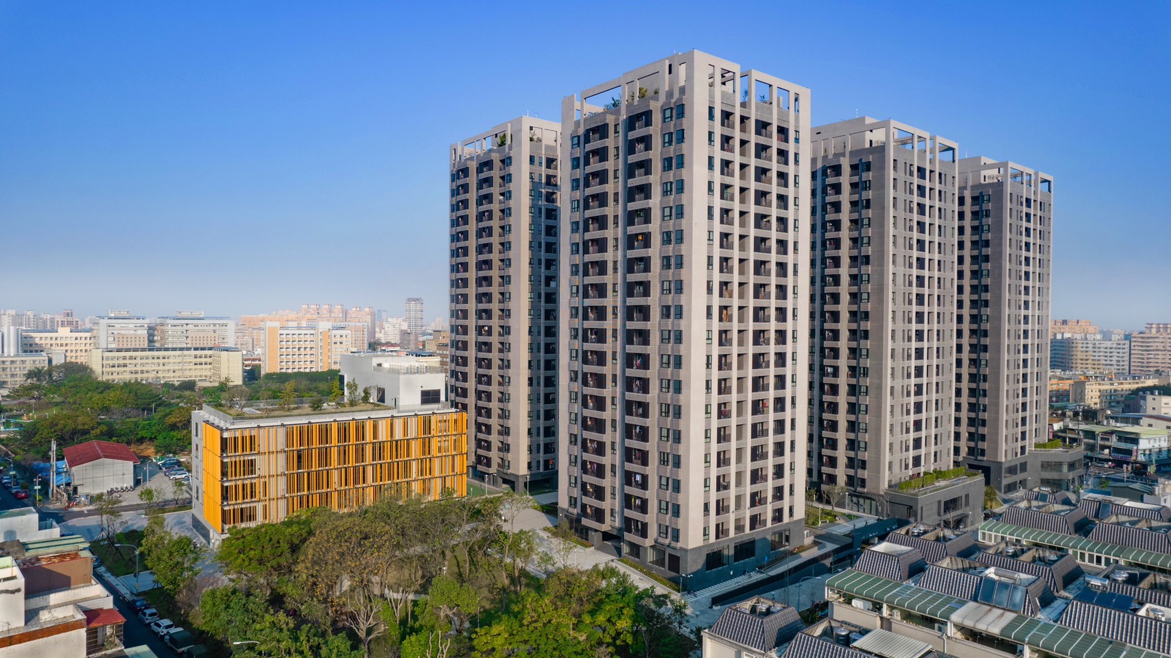 桃園中壢一號社宅獲近零建築碳卓越獎 打造2050淨零排放示範指標