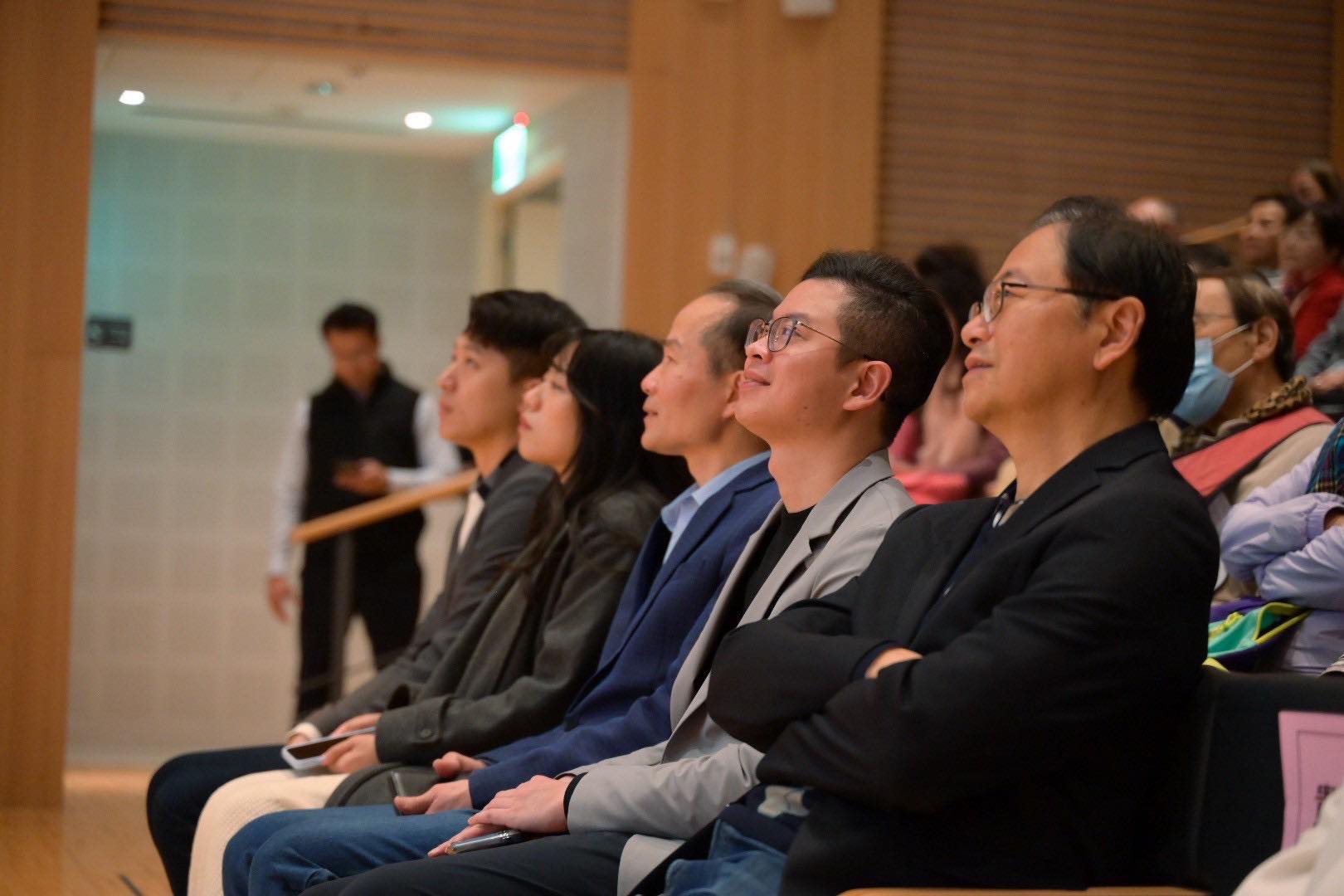 桃市國中小教科書下學期「全面免費」 凌濤：持續監督市府推動育兒友善