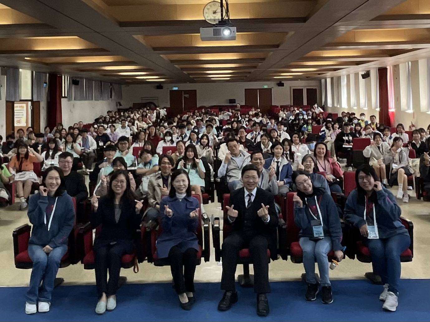 桃園校際成果嘉年華匯集科學、生活議題 300師生跨領域交流共學