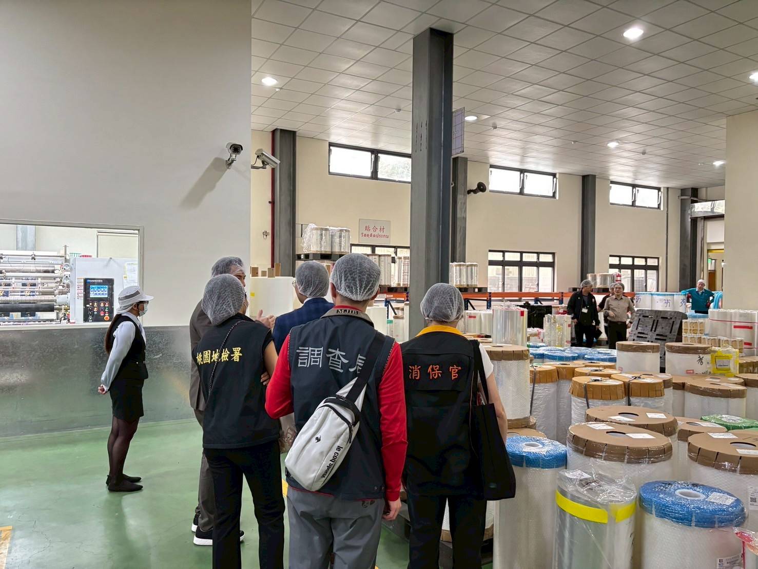 桃園地檢稽查塑膠袋廠商 預防非法囤積、哄抬物價