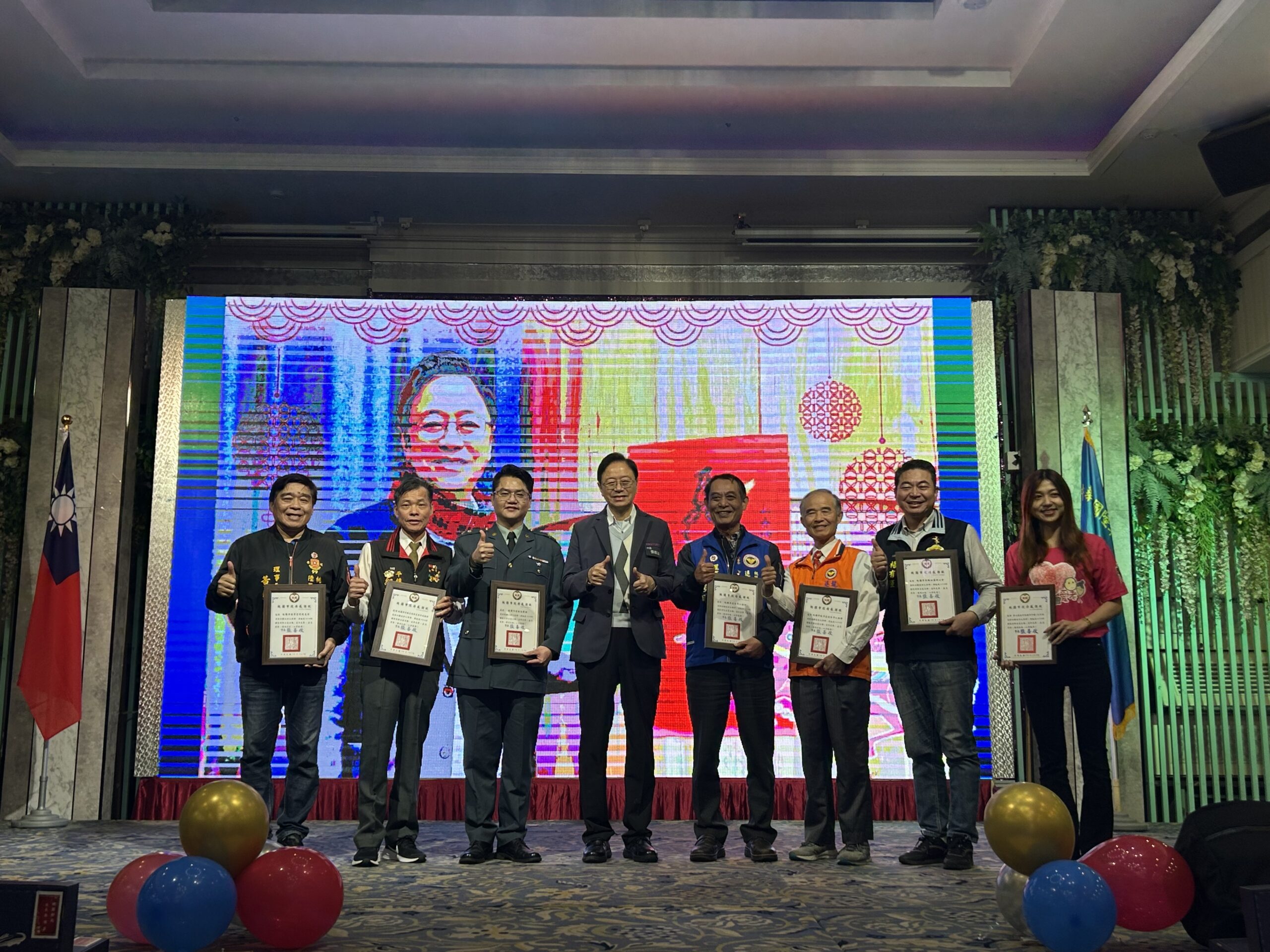 桃園民政局關懷高齡榮民眷 百人歲末圍爐溫馨登場