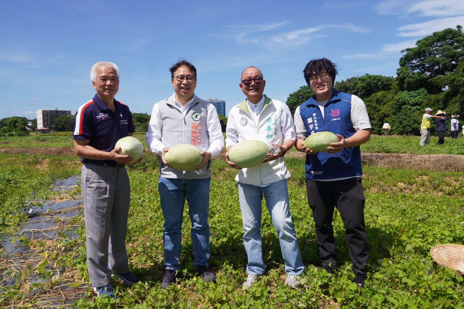 黃世杰大園採西瓜喊話推動食農教育 盼打造地方農業新價值