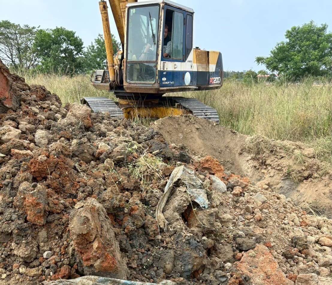 假租地真犯罪!大馬男組土尾集團狂撈4.2億 廢料填滿18座泳池 假租地真犯罪!大馬男組土尾集團狂撈4.2億 廢料填滿18座泳池