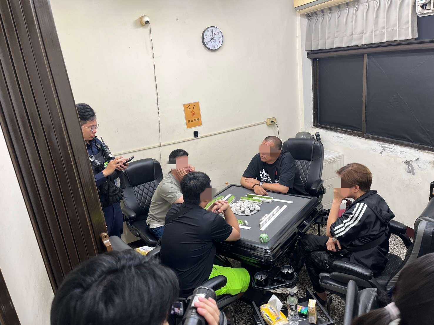 中壢警連假雷霆除暴破113刑案 他酒駕昏睡車內改造手槍放身旁遭逮