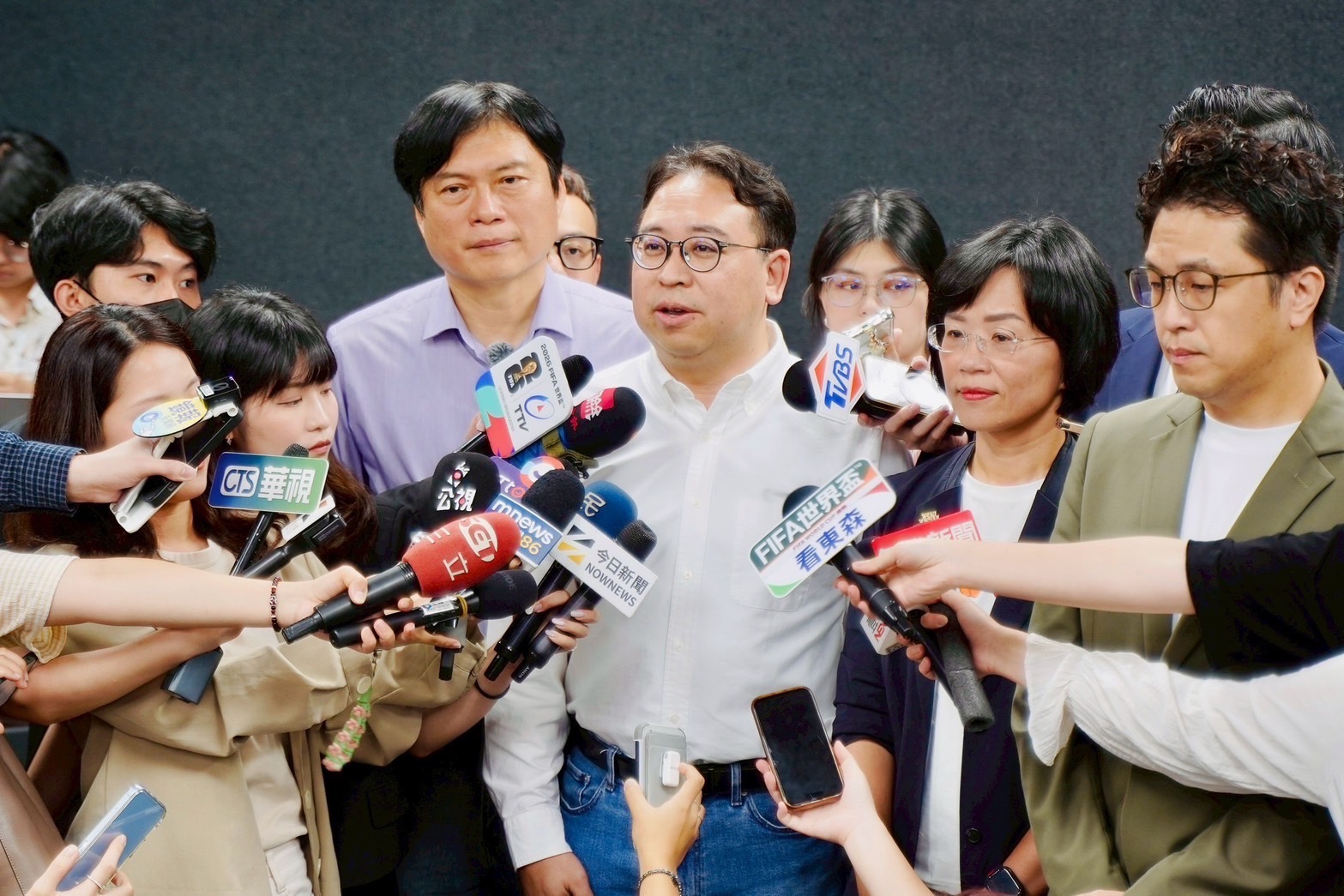 綠營宜北北桃縣市長候選人推交通改革 黃世杰承諾讓家長安心孩子平安 綠營宜北北桃縣市長候選人推交通改革 黃世杰承諾讓家長安心孩子平安