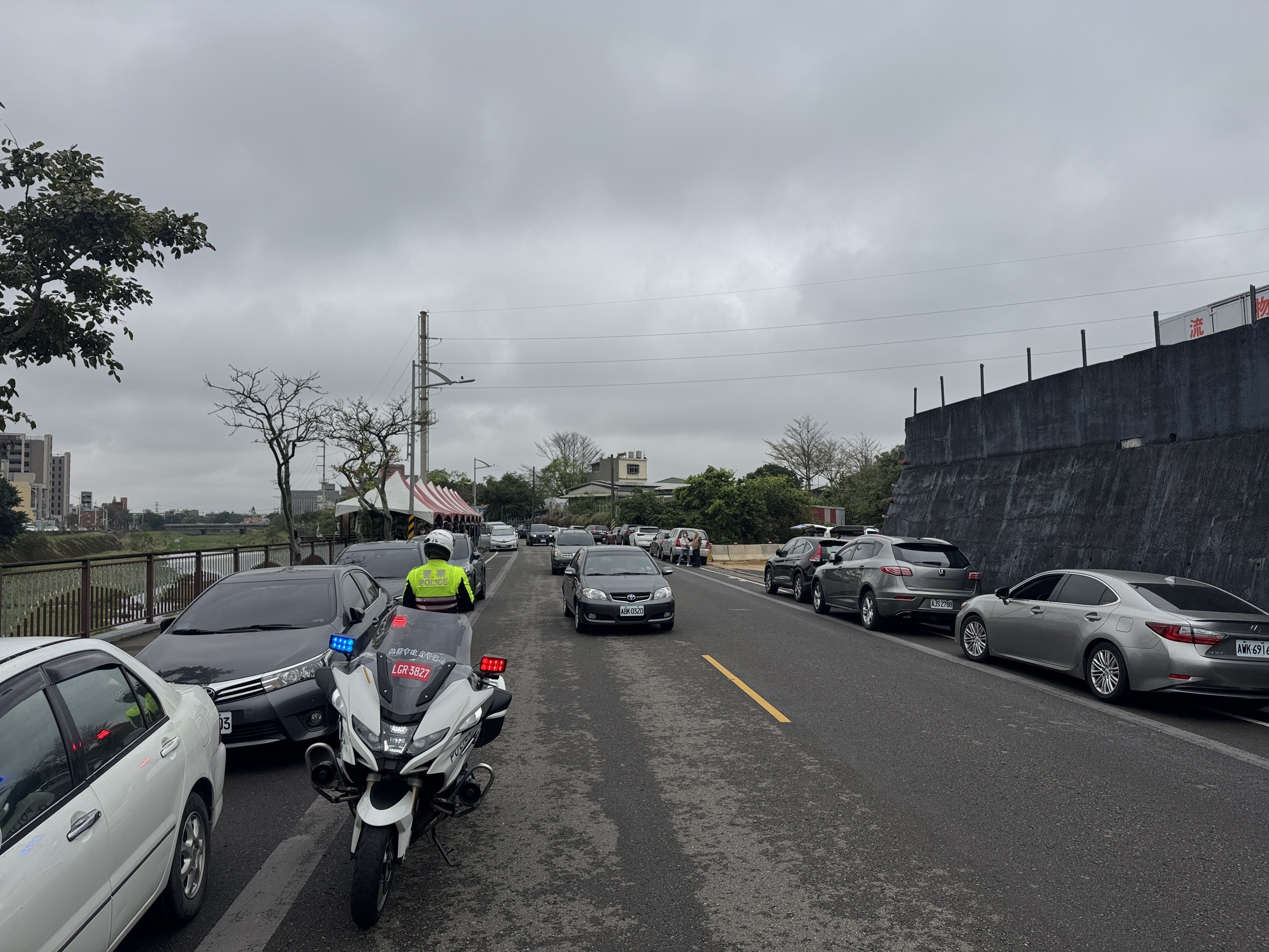 連假掃墓、旅遊湧車潮!桃園交大建議改走替代道路 連假掃墓、旅遊湧車潮!桃園交大建議改走替代道路