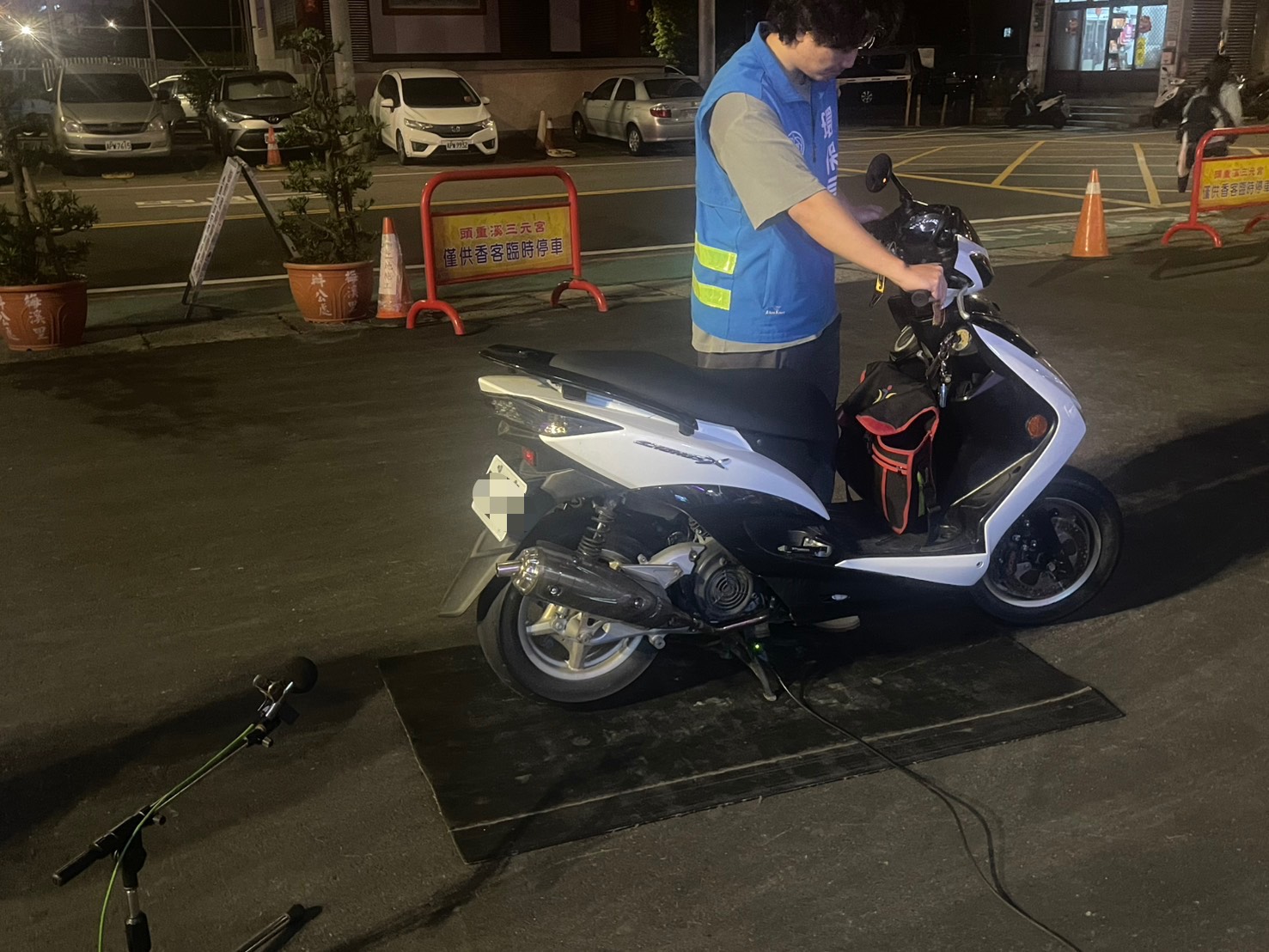 靜桃專案嚴防噪音擾鄰 楊梅警一晚逮6車開罰