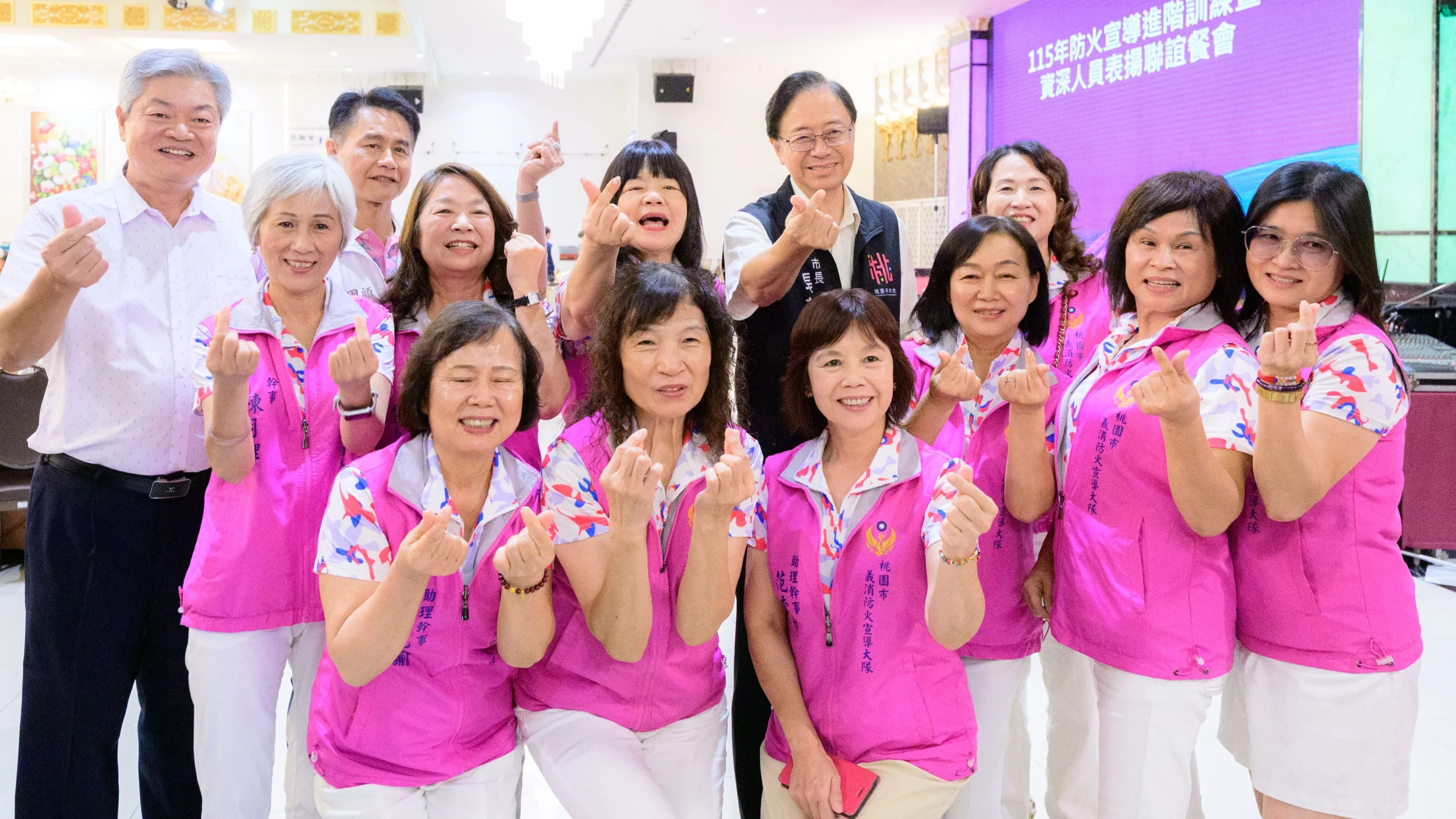 深入近8千家戶宣導!桃市府表揚資深義消 打造防災防線