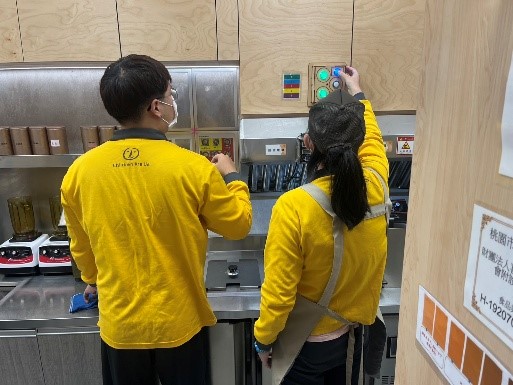 桃園市科技職務再設計，智能輔具量身打造，開啟就業新契機