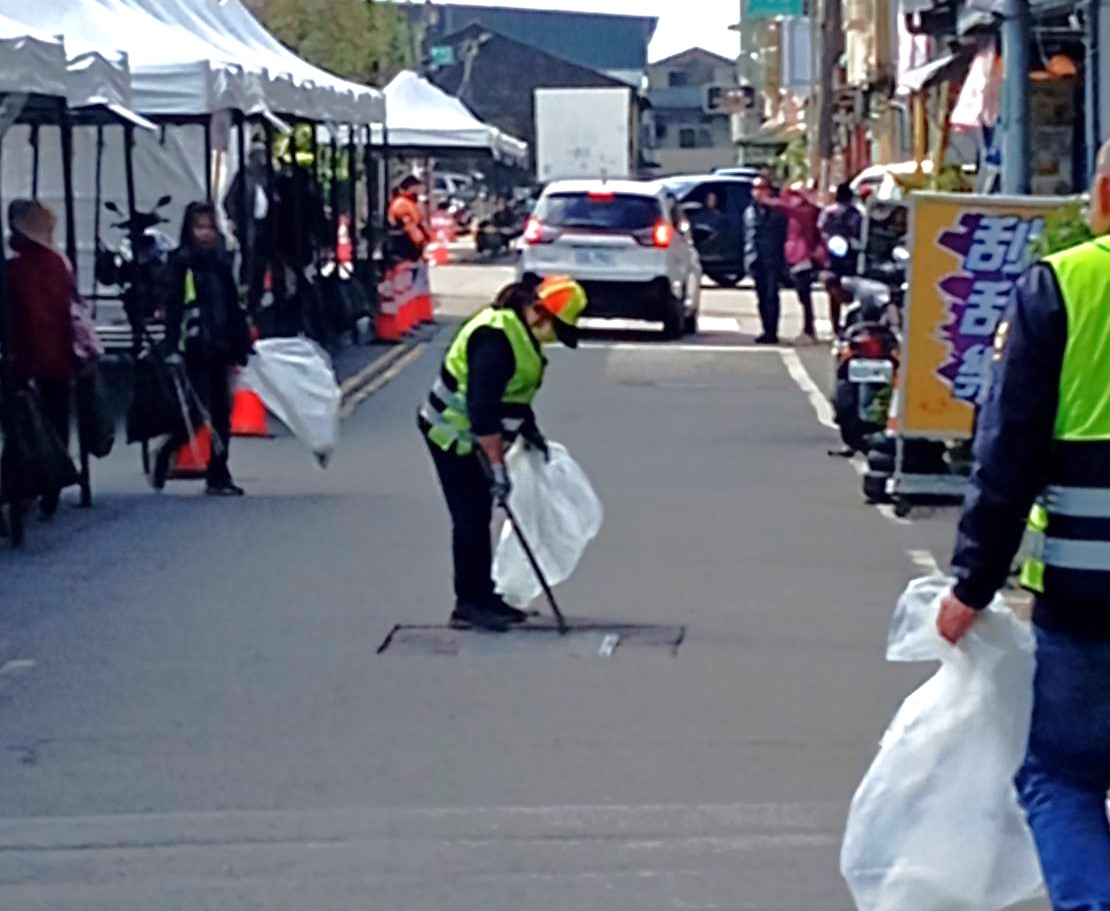 強化富岡鐵道藝術生活節環境維護 桃園環保局清出10公噸垃圾